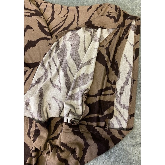 Bar lll Women's Long Sleeve Animal Print Jersey Top Size OX - Picture 9 of 11